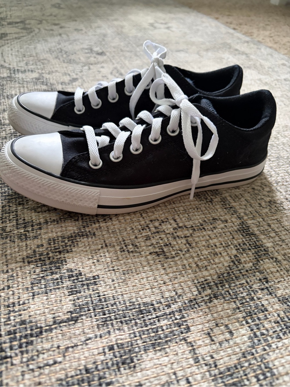 Never worn chuck taylor madison
